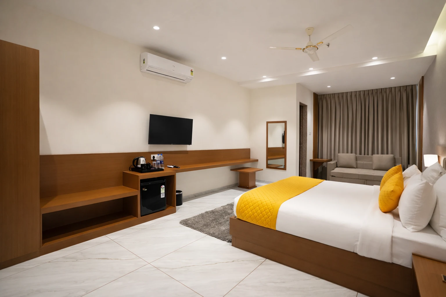 couple friendly hotel wakad 